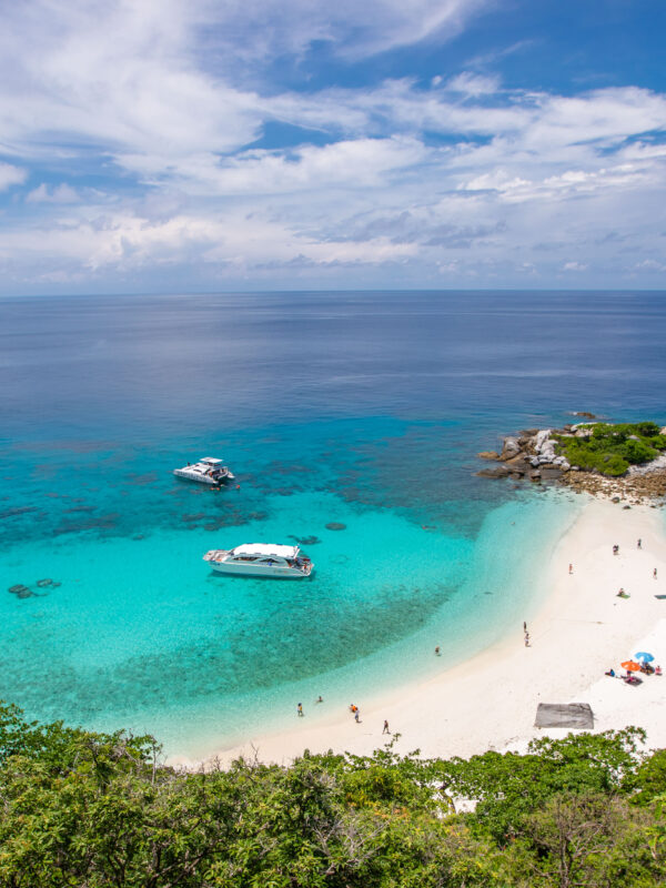 หาดโจรสลัด เกาะราชาน้อย