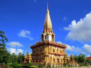 วัดฉลอง