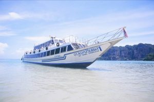 เรือโดยสารปรับอากาศ